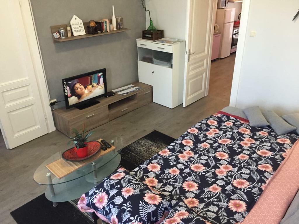 Apartment Max 4 Stars Риека Экстерьер фото